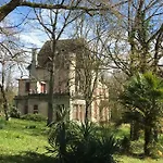 Chateau Logis De Roche *