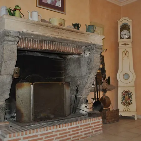 Chateau Logis De Roche