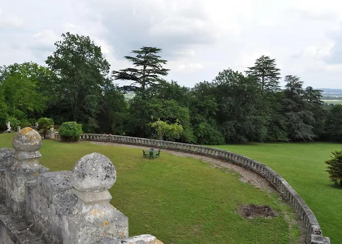 Hébergement de vacances Château Logis De Roche *