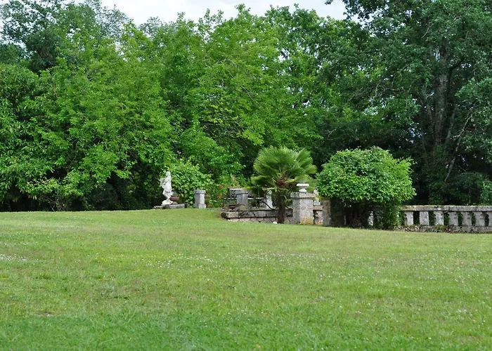 Chateau Logis De Roche Clairac (Lot-et-Garonne)