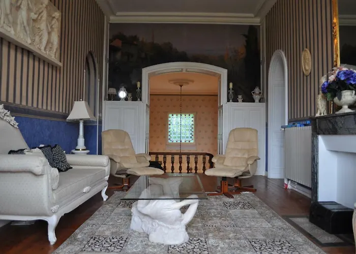 Chateau Logis De Roche Clairac (Lot-et-Garonne)