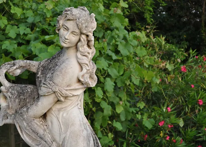 Hébergement de vacances Château Logis De Roche